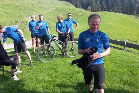 Huberalm Übergabe Raddressen Bild 2